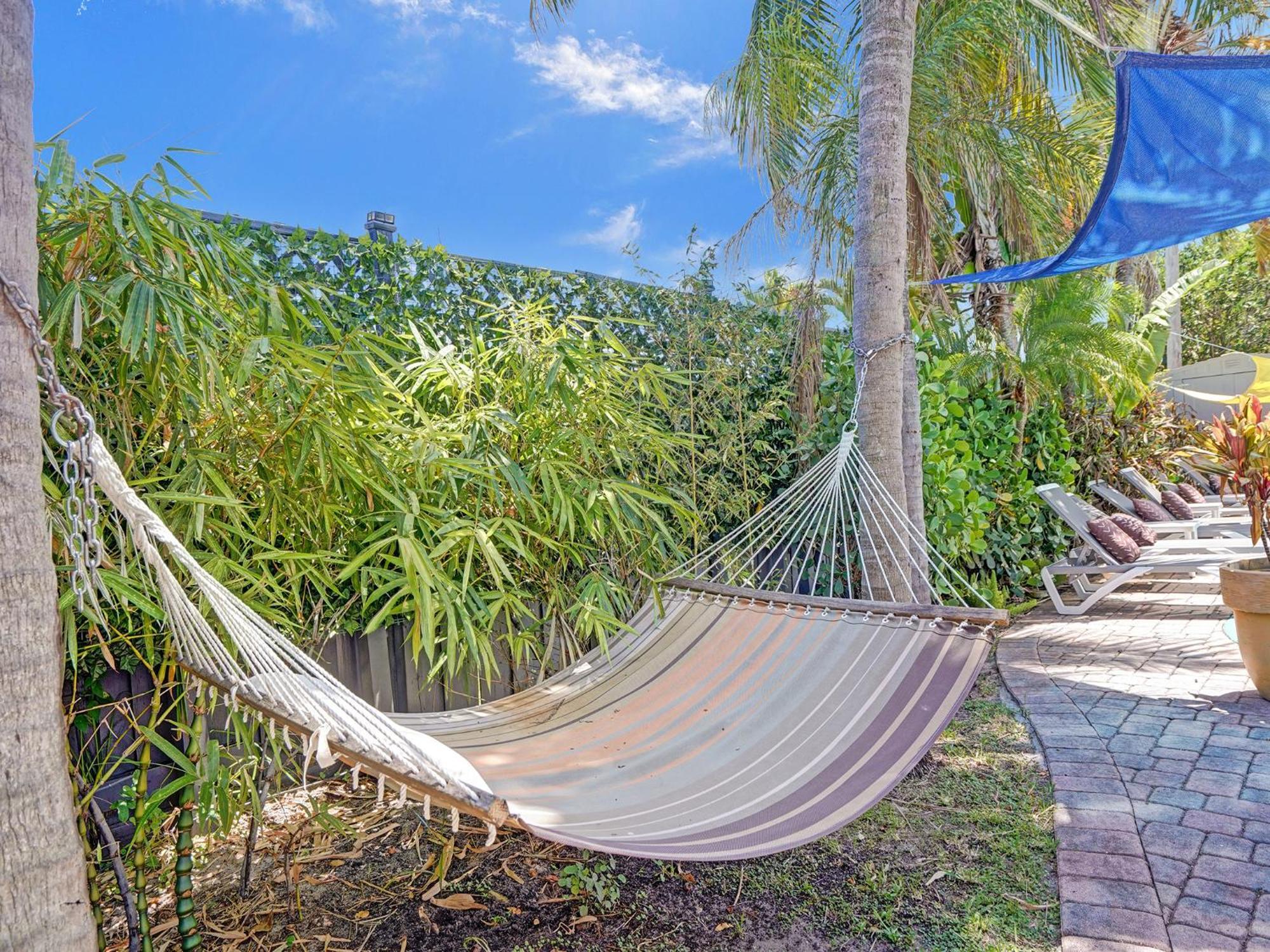 Large Gay Men'S 1 Bedroom W Gameroom Heated Pool Clothing Optional Oakland Park Esterno foto